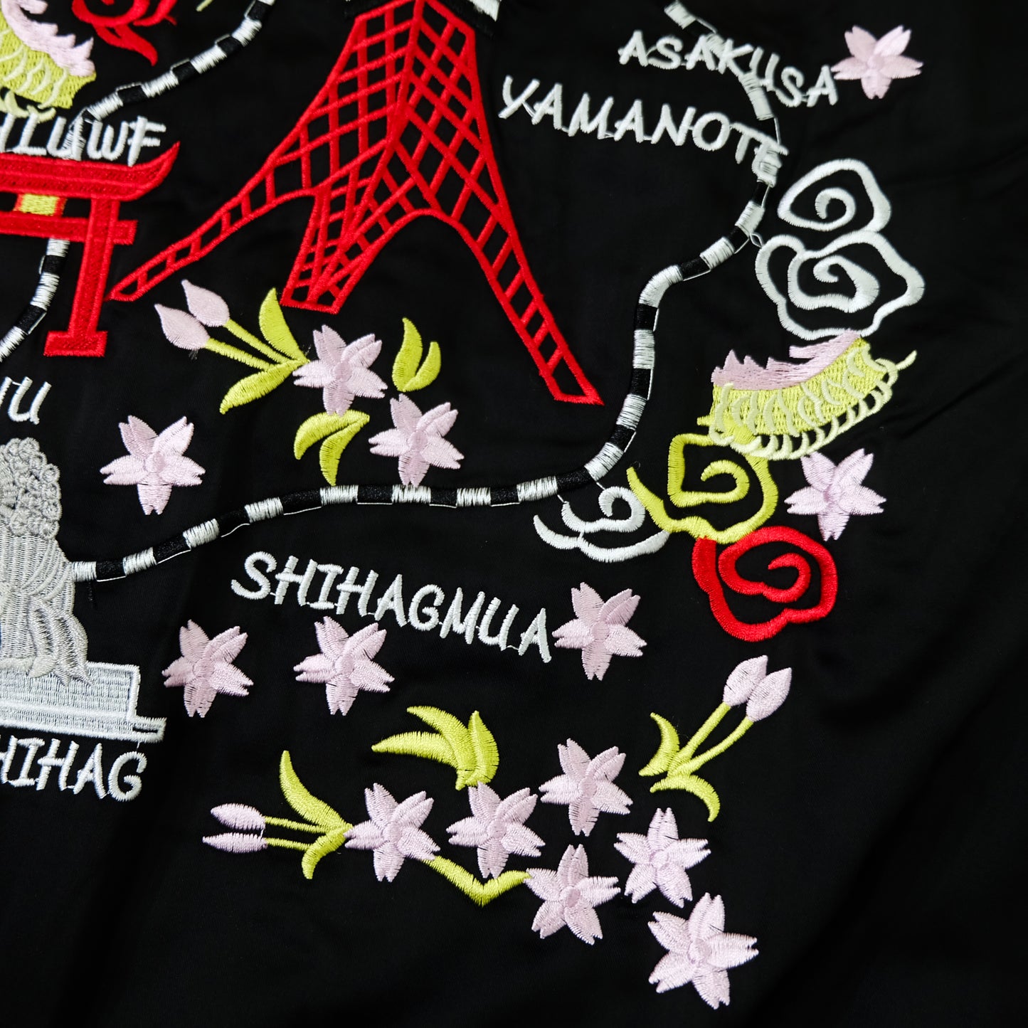 SNAKI Japan Tokyo Map Reversible Sukajan Souvenir Jacket XL | Tokyo Tower Asakusa Kaminarimon Sakura Embroidered Black White Yokosuka Bomber