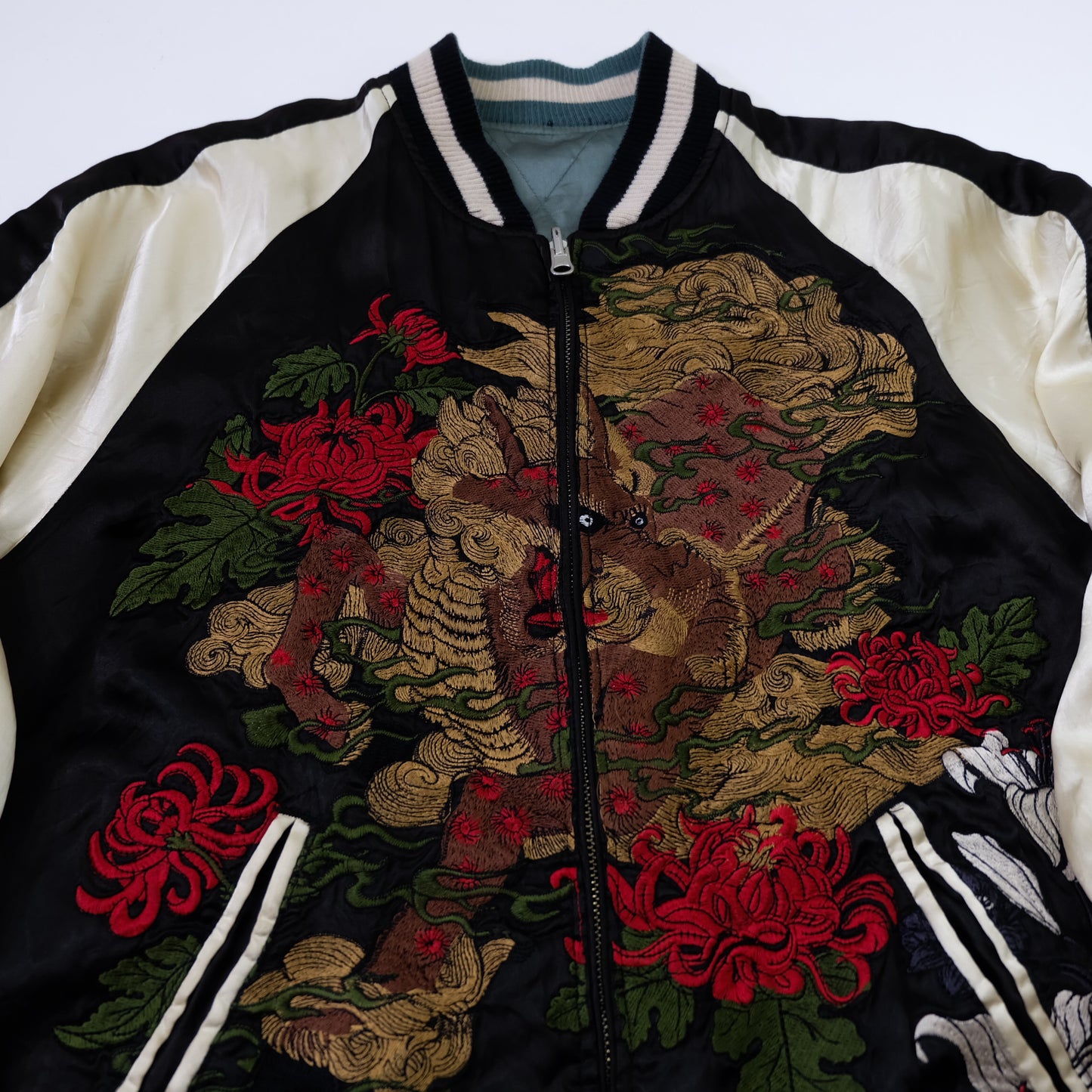 Japanese Appearance Tengoku Tenka Dragon Chrysanthemum Kiku Floral Reversible Sukajan Jacket M | Black Ivory Embroidered Yokosuka Souvenir Bomber