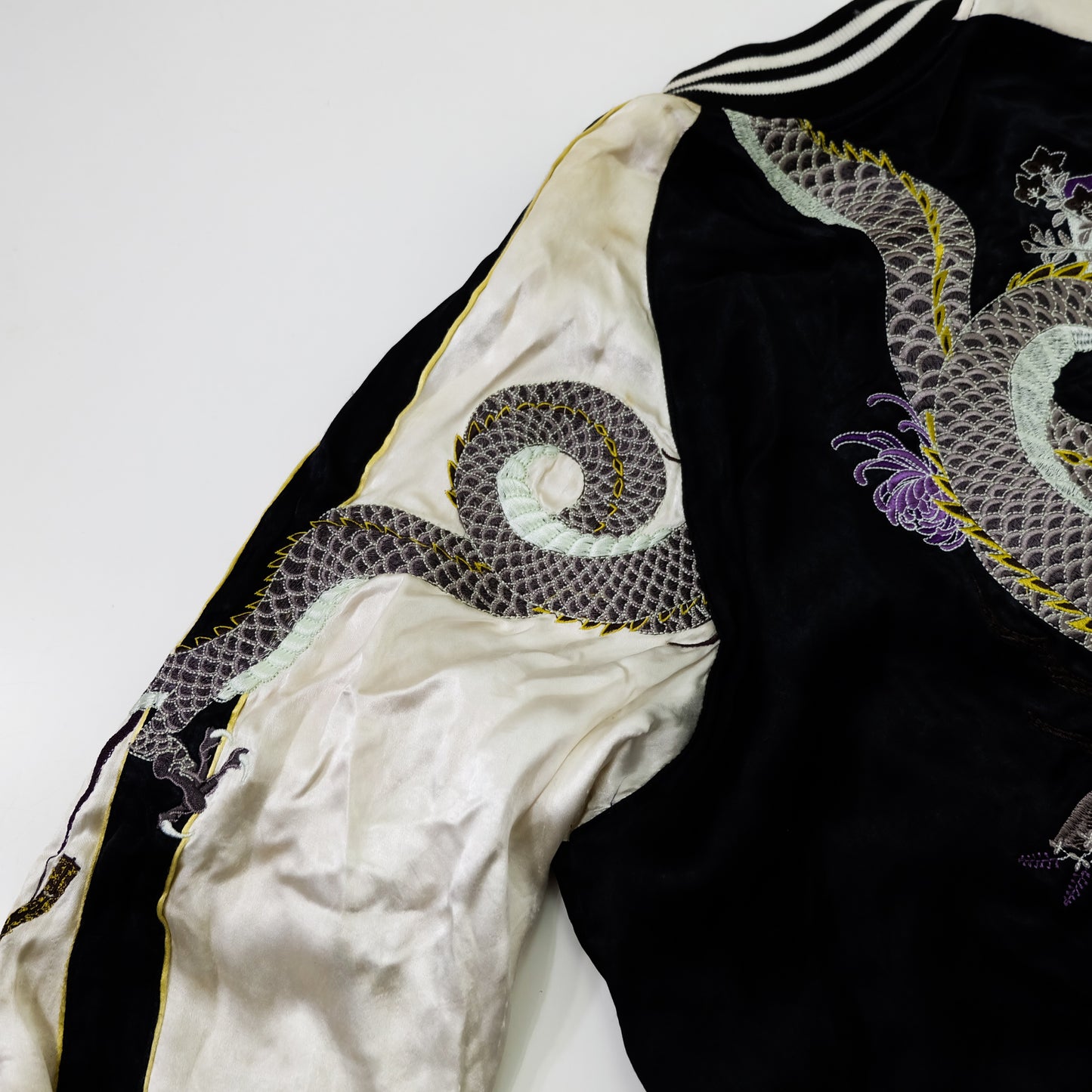 Miyabi Musubi Reversible Sukajan Jacket – Kingyo Goldfish Lotus & Twin Dragon Chrysanthemum Japanese Embroidery