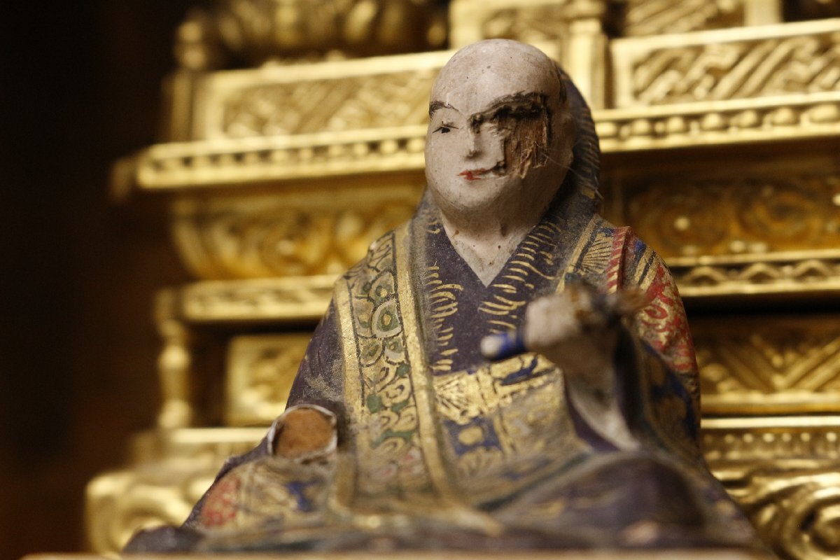 Nichiren Shonin Triad Zushi Shrine — Polychrome Wooden Founder Icon with Gilt Interior Miniature Altar, Fine Metal Fittings and Aged Black Lacquer Case (Approx. 23.5 cm Tall)