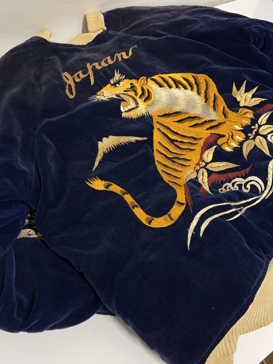 1950s Reversible Velveteen Sukajan, Tiger with Dragons on Navy, Hawk over Fuji in Ivory Satin, YKK, Size Large, view 6