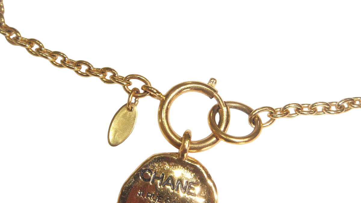 Chanel 31 Rue Cambon medal necklace, gilt chain, vintage – clasp, tag and medal together