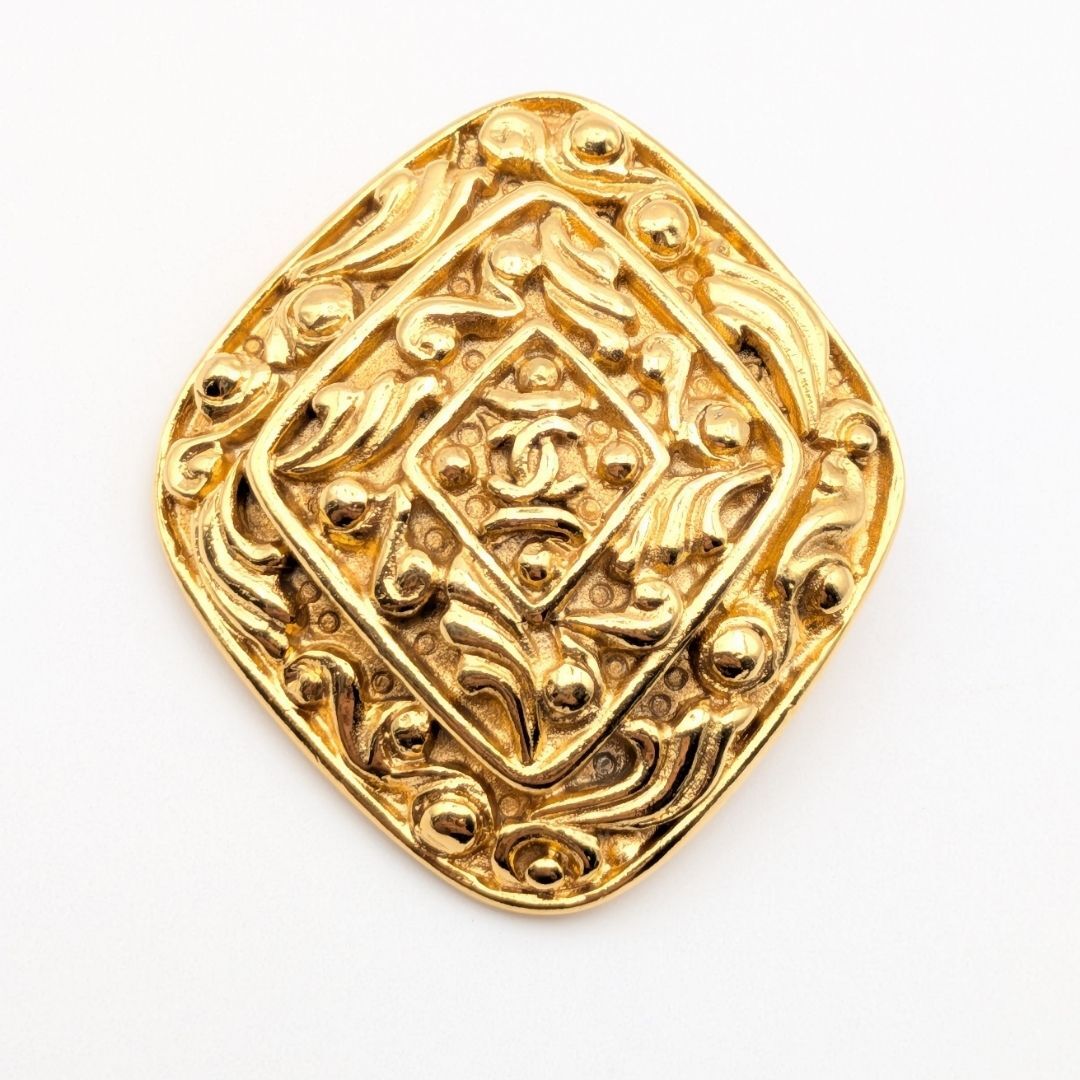 Chanel Arabesque Diamond Brooch, Gilt Metal, Early Vintage, view 1