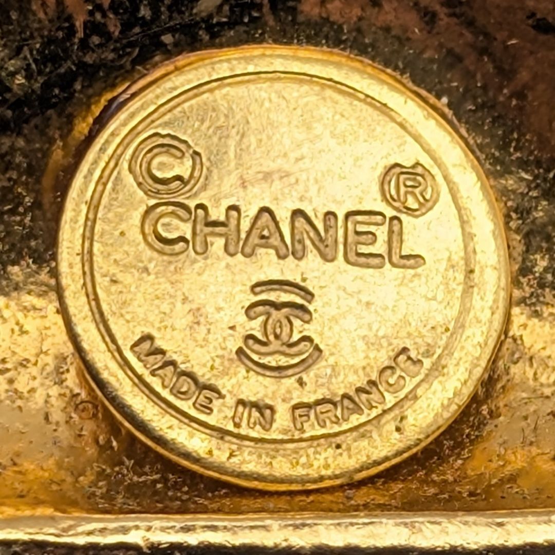 Chanel Beret Brooch with Bow, Gilt Metal, Early Vintage, view 6