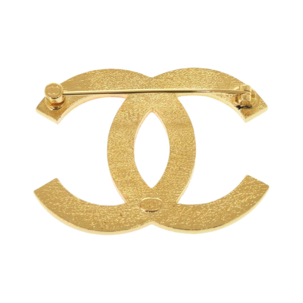 Chanel Bicolour CC Brooch, Brushed Gold Tone and Pink Enamel, view 2