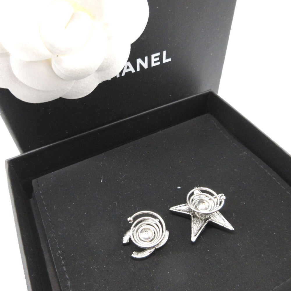 Chanel CC and Star Crystal Hair Pin Pair, Silver Tone, Cruise 2022 (22C), with Box, view 2