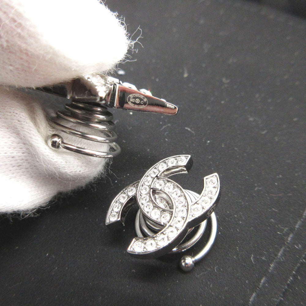 Chanel CC and Star Crystal Hair Pin Pair, Silver Tone, Cruise 2022 (22C), with Box, view 3