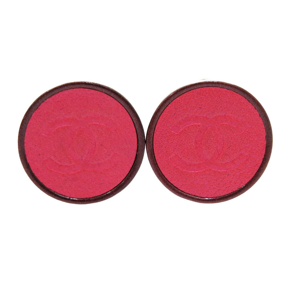 Chanel CC Button Clip-On Earrings, Pink Leather and Metal, Autumn 2000 (00A), view 1