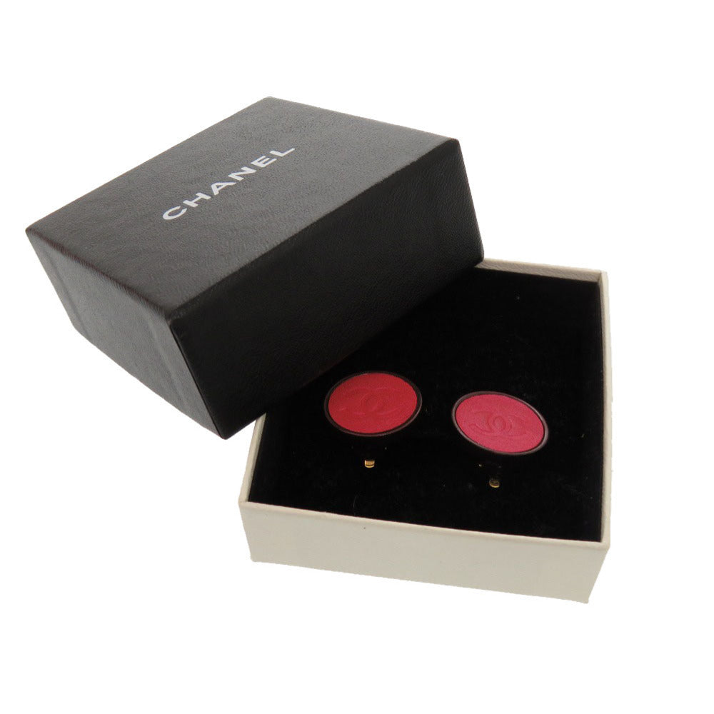 Chanel CC Button Clip-On Earrings, Pink Leather and Metal, Autumn 2000 (00A), view 2