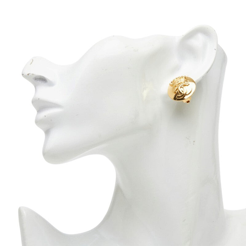 Chanel Crowned CC Clip-On Earrings, Polished Gilt, Autumn 1996 (96A), view 5