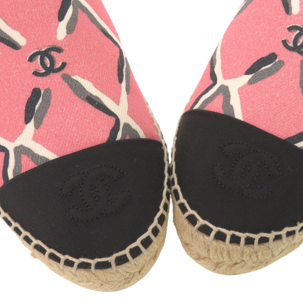 Chanel Espadrilles, Pink Lattice-Print Canvas with Black Cap Toe, Size 38, view 7