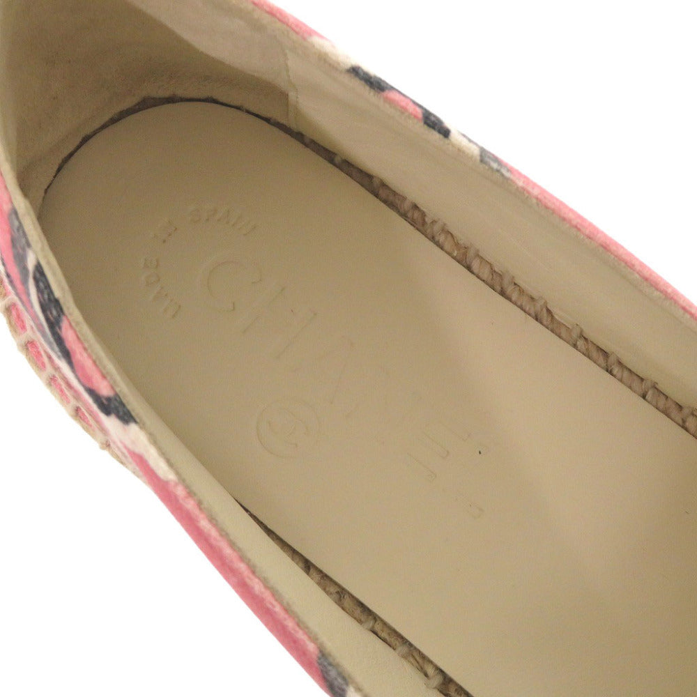 Chanel Espadrilles, Pink Lattice-Print Canvas with Black Cap Toe, Size 38, view 8