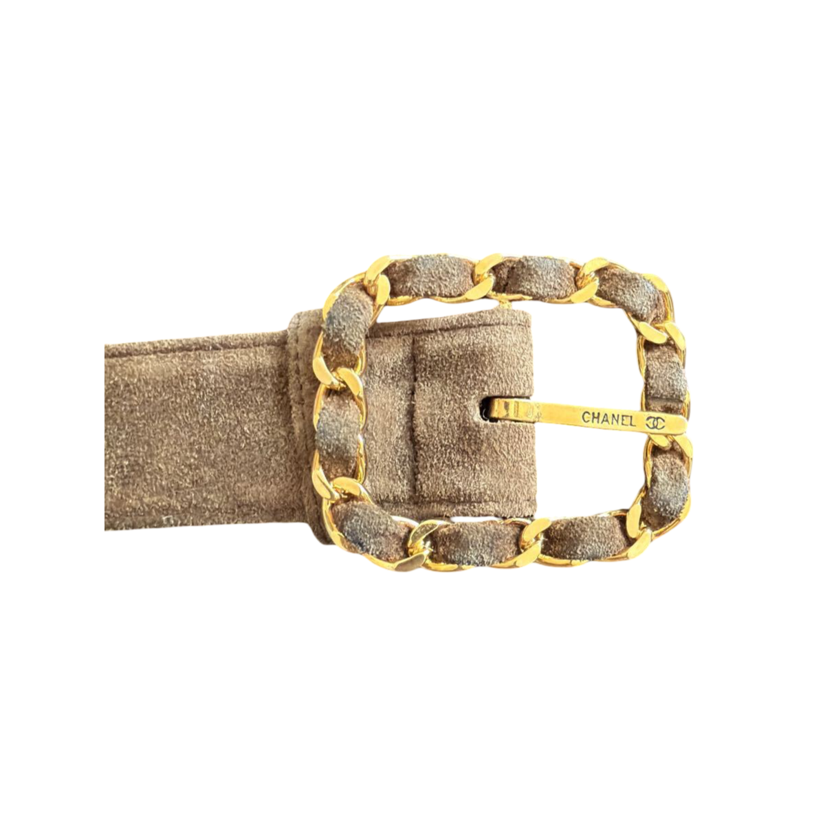 Chanel brown suede belt with chain-woven CC buckle, vintage – buckle close-up, gilt chain threaded through suede