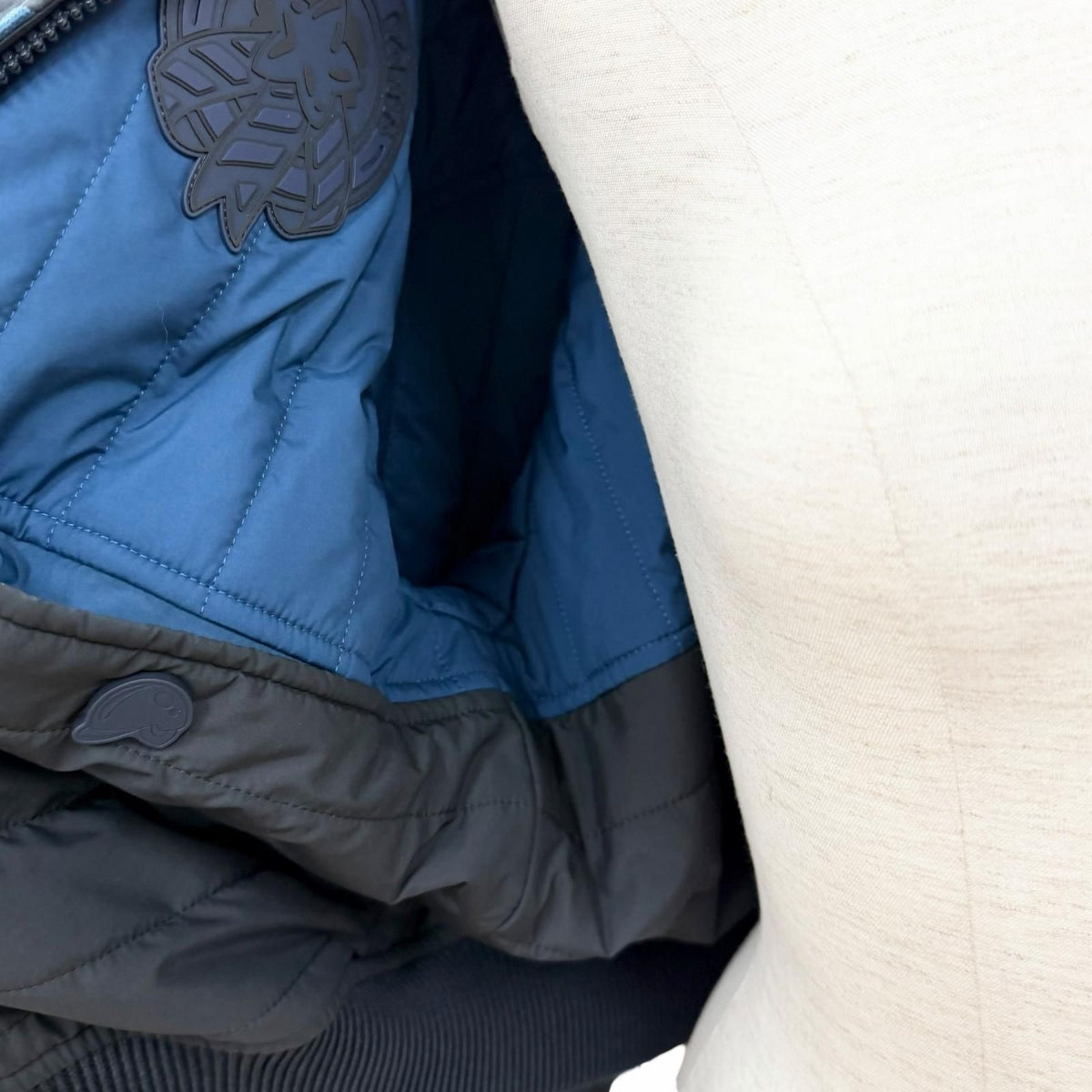 Hermès 2025 Reversible Padded Blouson 5H0150DQ, Bleu and Noir Panels, Logo Patches, Unused, Women’s 36, view 7