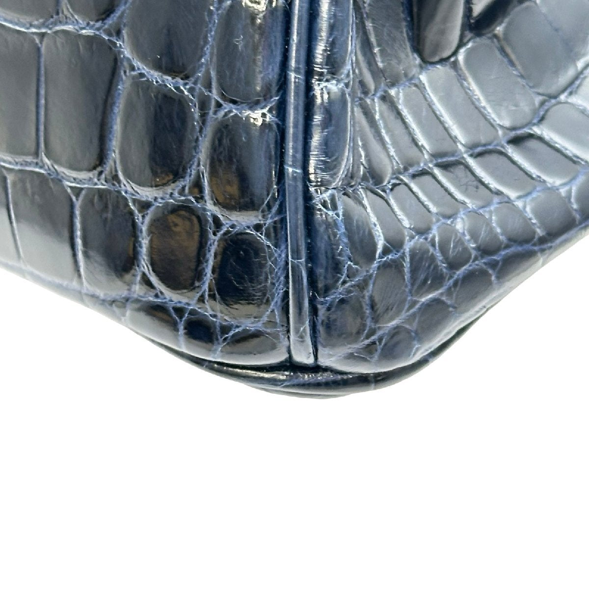 Hermès Birkin 30 in Shiny Niloticus Crocodile, Bleu Marine, Gold Hardware, B Stamp 2023, Full Set, view 8