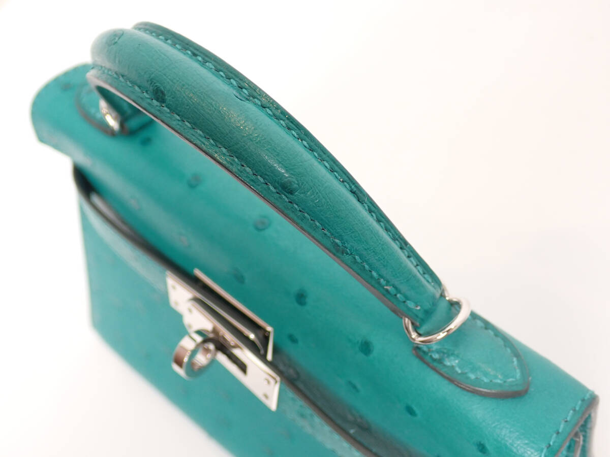Hermès Mini Kelly II, Vert Véronèse Ostrich, Palladium Hardware, 2023, Unused Full Set, photograph 10 of 10