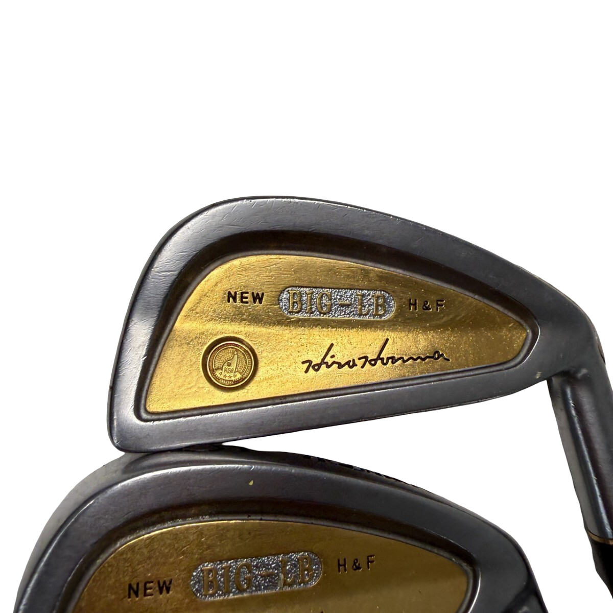 HONMA 24K Gold Coin iron set, 4-Star, 9 clubs 4–11 and SW – two club heads with gold cavity badges