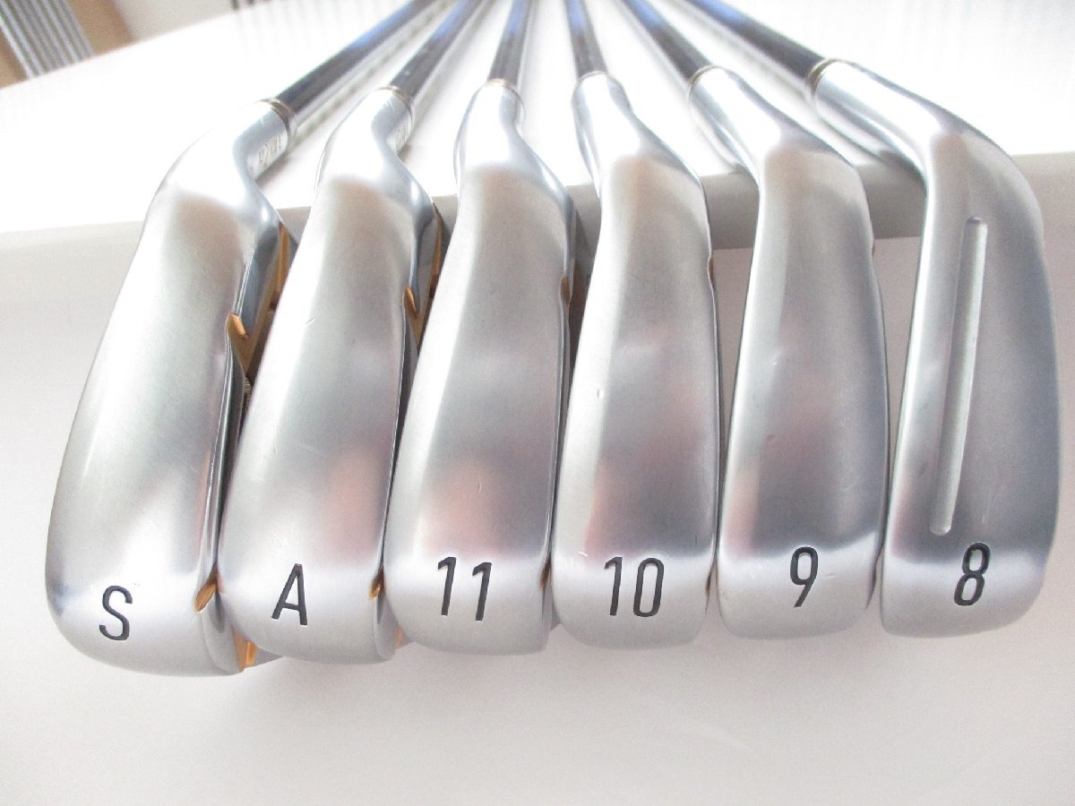 HONMA BERES 2019 4-Star Iron Set, 8 to 11 plus AW and SW, 6 Clubs, ARMRQ 42 Regular Flex, view 5