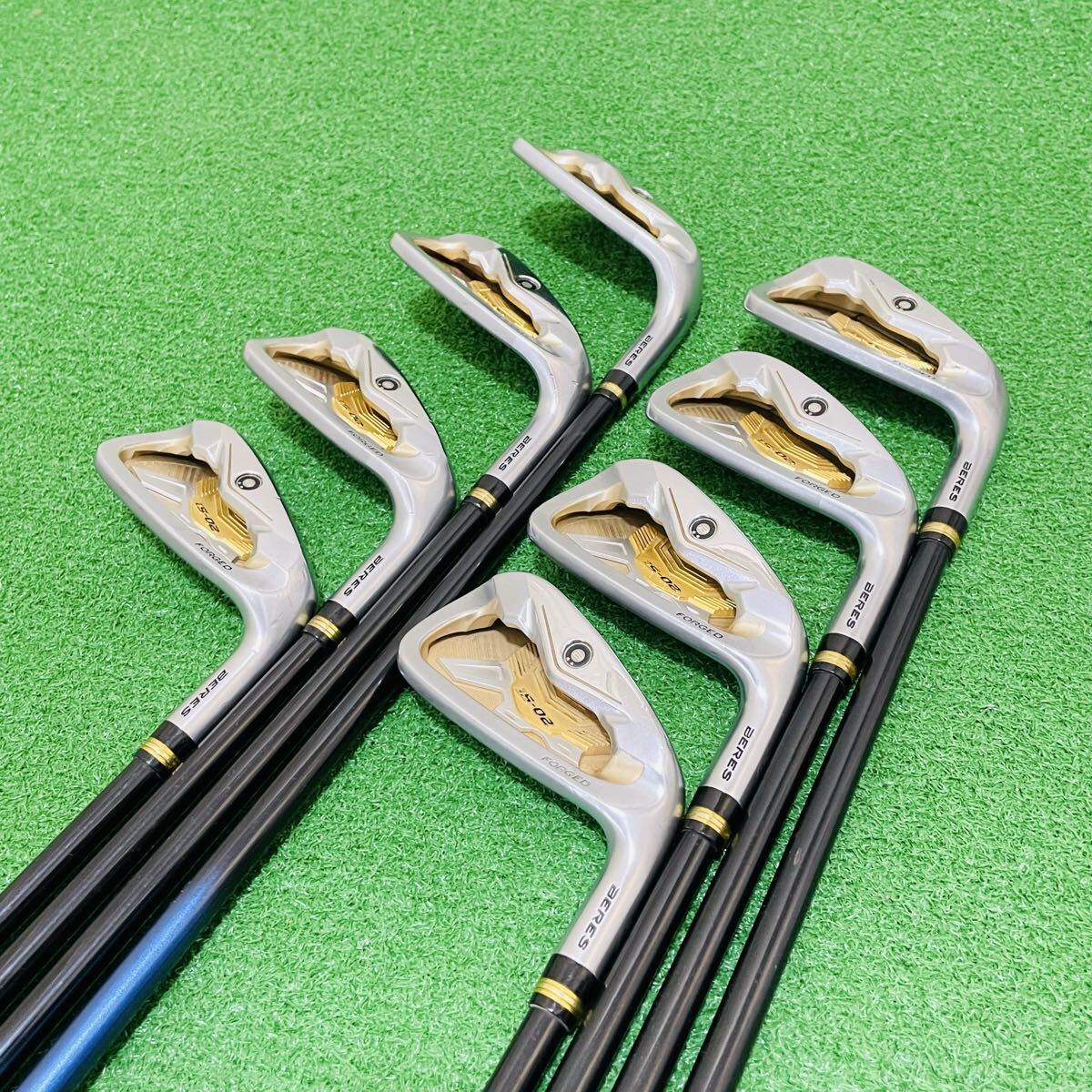 HONMA BERES IS-02 2-Star Iron Set, 5 to 11 plus AW, 8 Clubs, ARMRQ6 54 Regular Flex, view 2