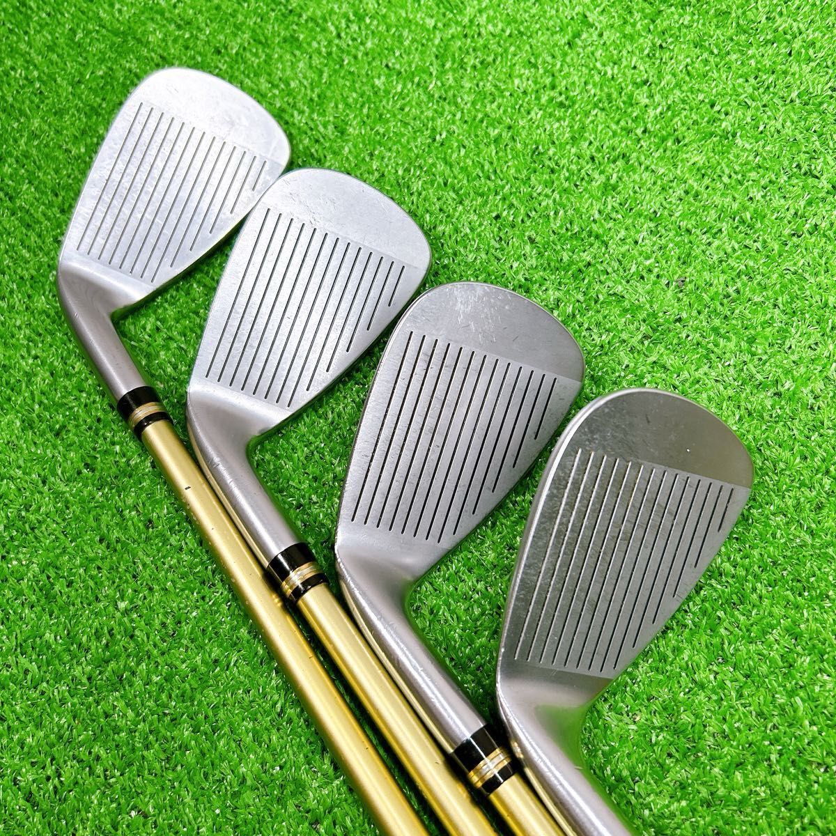 HONMA BERES IS-03 2-Star Iron Set, 5 to 11 plus AW, 8 Clubs, ARMRQ8 49 2S Regular Flex, view 4