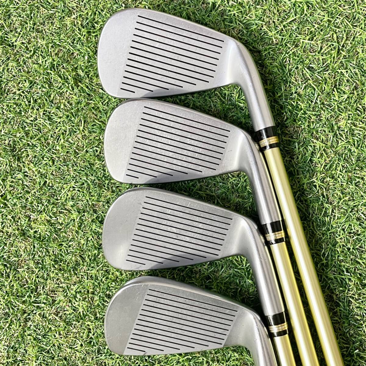 HONMA BERES IS-03 2-Star Iron Set, 6 to 11 plus AW and SW, 8 Clubs, ARMRQ8 2S Stiff Flex, Left-Handed, view 3