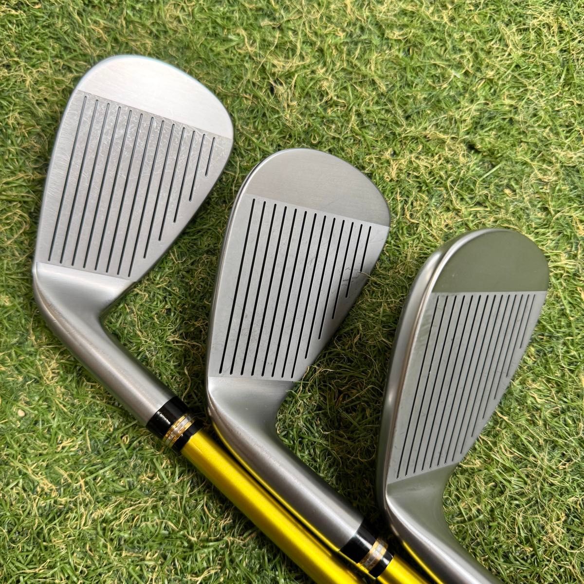 HONMA BERES IS-06 3-Star Iron Set, 5 to 10 plus SW, 7 Clubs, ARMRQ X 47 Regular Flex, view 2