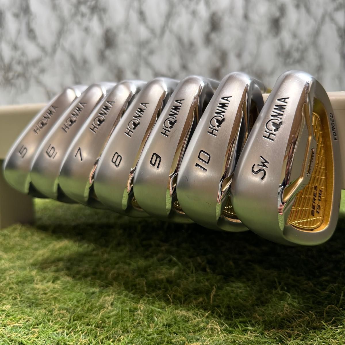 HONMA BERES IS-06 3-Star Iron Set, 5 to 10 plus SW, 7 Clubs, ARMRQ X 47 Regular Flex, view 3