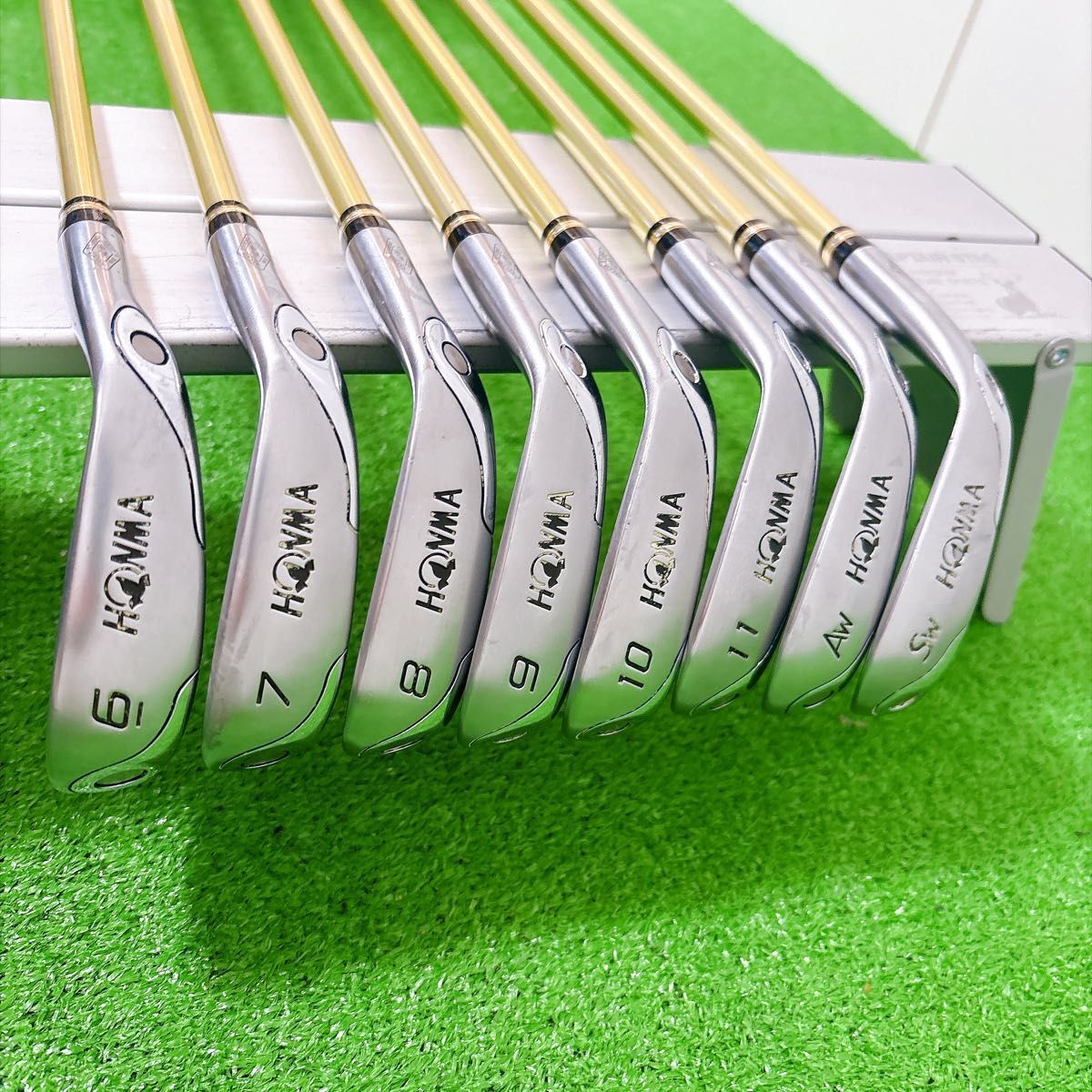 HONMA BERES MG700 2-Star Iron Set, 6 to 11 plus AW and SW, 8 Clubs, Honma 2-star carbon Regular Flex, view 3