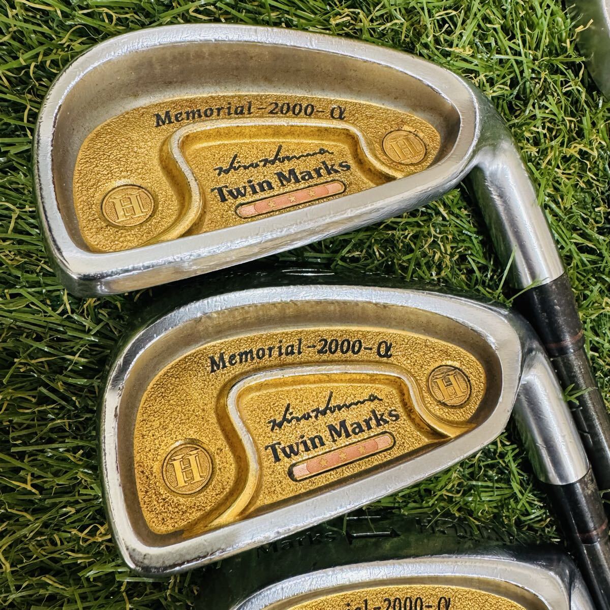 HONMA Twin Marks Memorial 2000-α 3-Star Iron Set, 4 to 11 plus SW, 9 Clubs, Regular Flex, view 2
