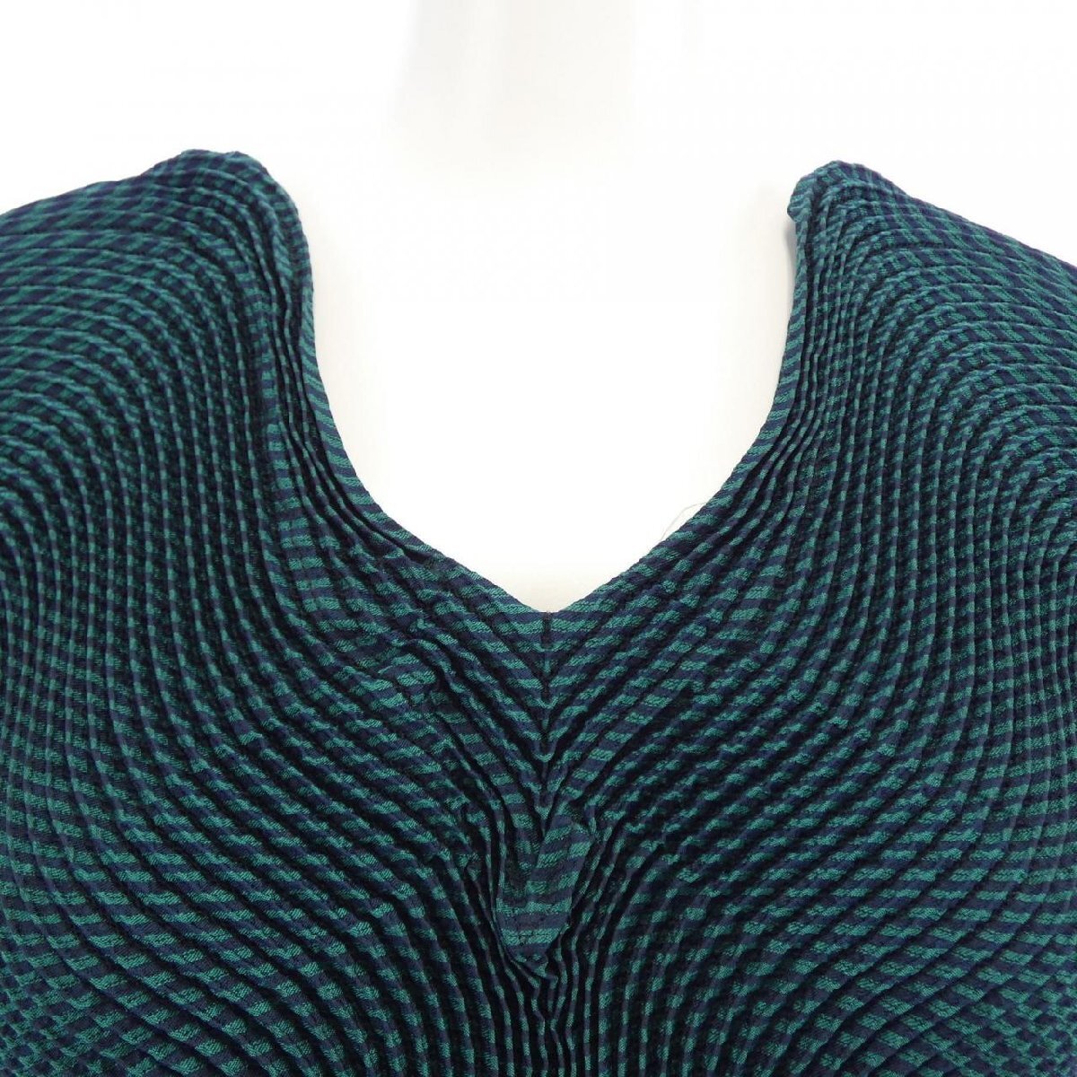 Issey Miyake 3D Steam Stretch Wave Pleated Peplum Top IM74-FJ517, Teal and Black, Size 2, view 4