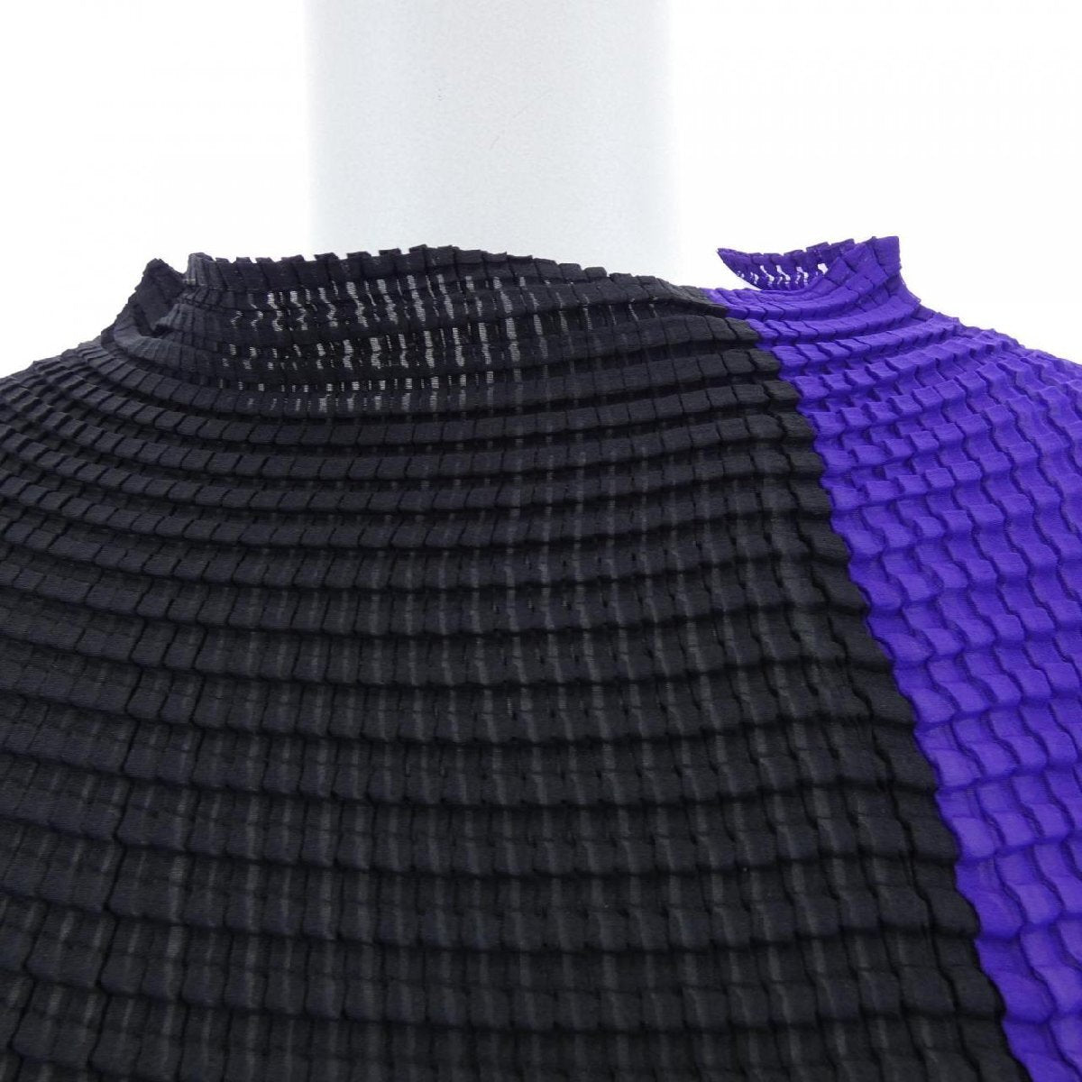 Issey Miyake Sheer Bubble Pleat Two-Tone Tunic IM23-FJ111, Black and Violet, Size 2, view 4