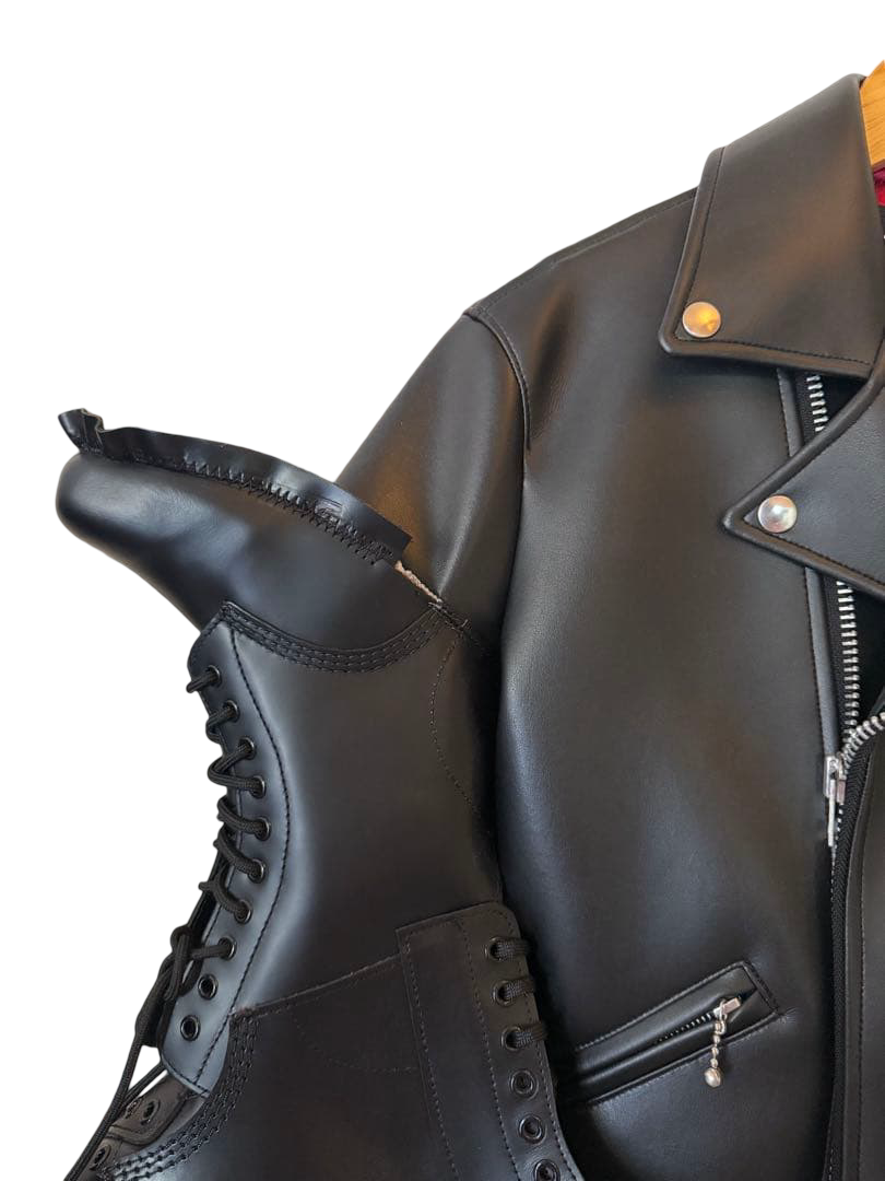 Junya Watanabe × Dr. Martens faux leather rider jacket JP-J102, black – shoulder epaulette, boot sleeve and chest zip