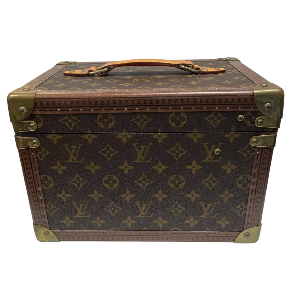 Louis Vuitton Boîte Flacons, Monogram Canvas Hard Vanity Case, view 3