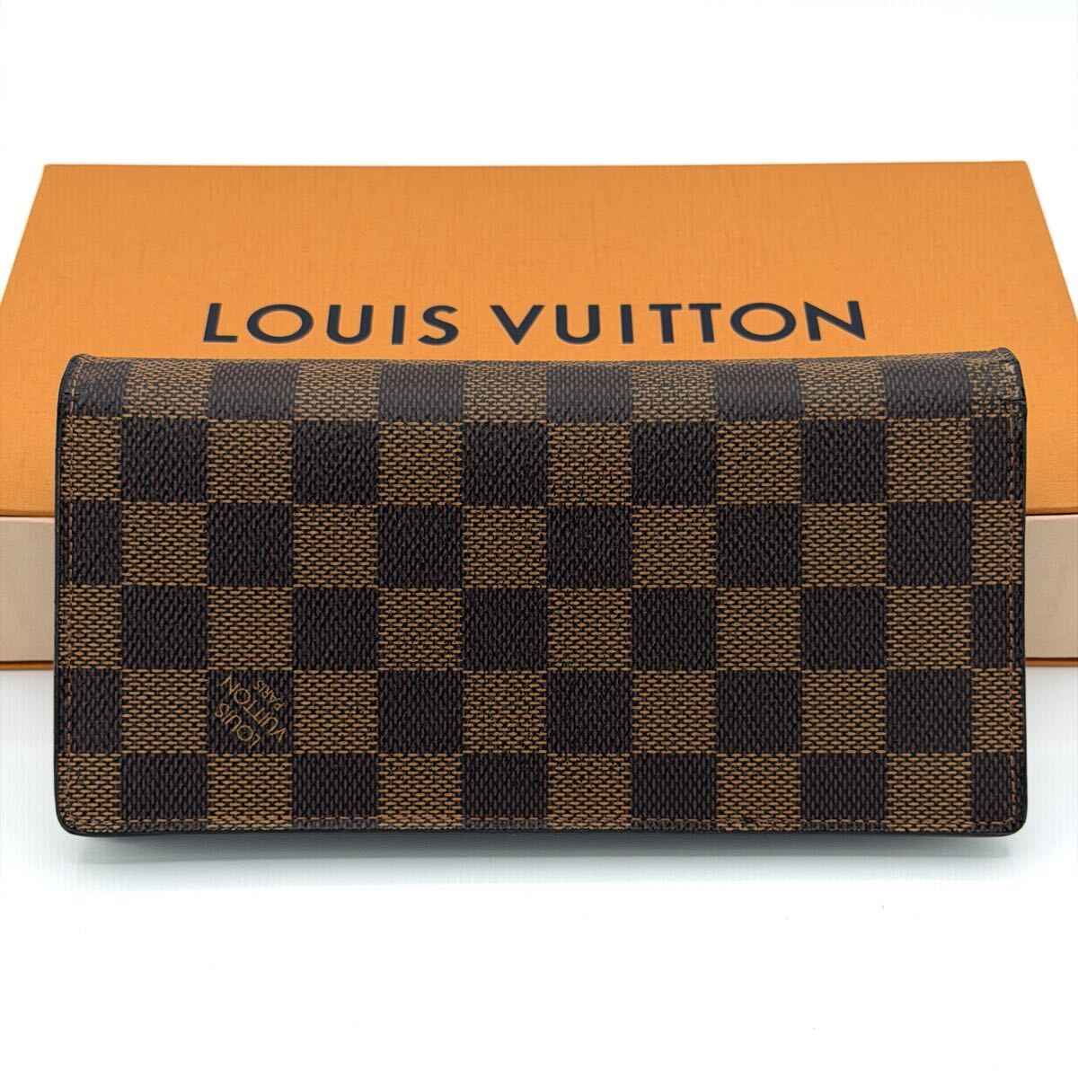 Louis Vuitton × Chapman Brothers Brazza Wallet, view 2