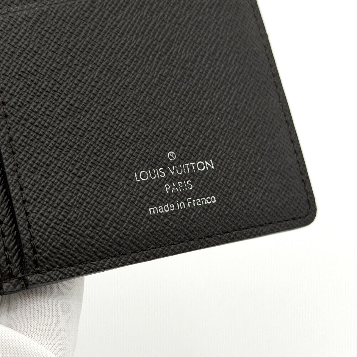 Louis Vuitton × Chapman Brothers Brazza Wallet, view 5