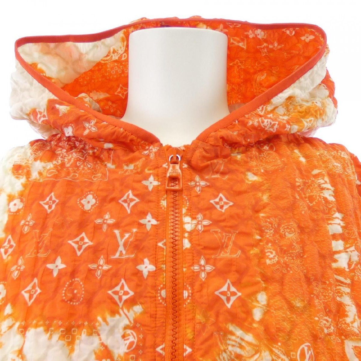 Louis Vuitton Monogram Bandana Hooded Windbreaker in ECONYL, Orange and White Tie-Dye, Size 48, view 3