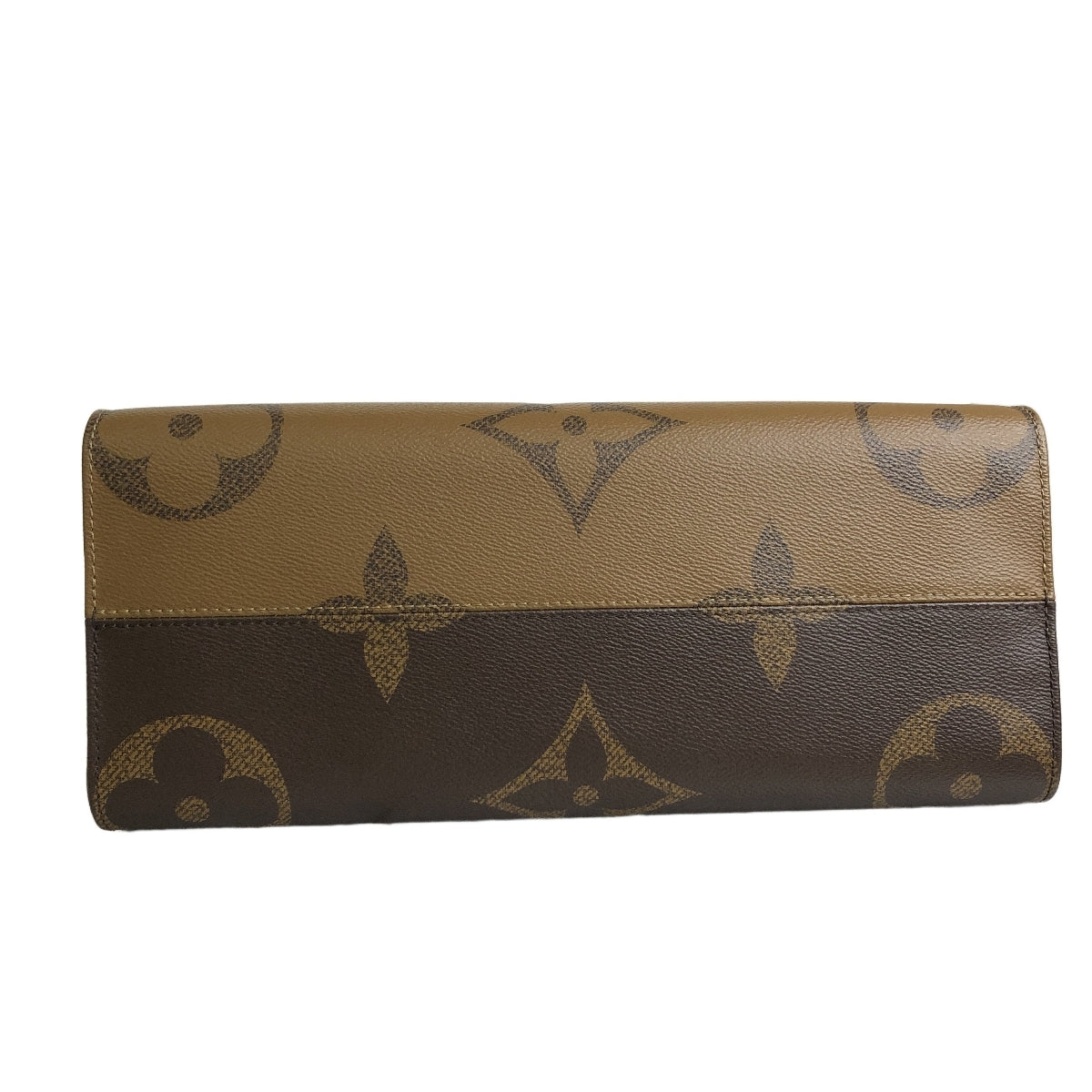 Louis Vuitton OnTheGo MM M45321, view 4