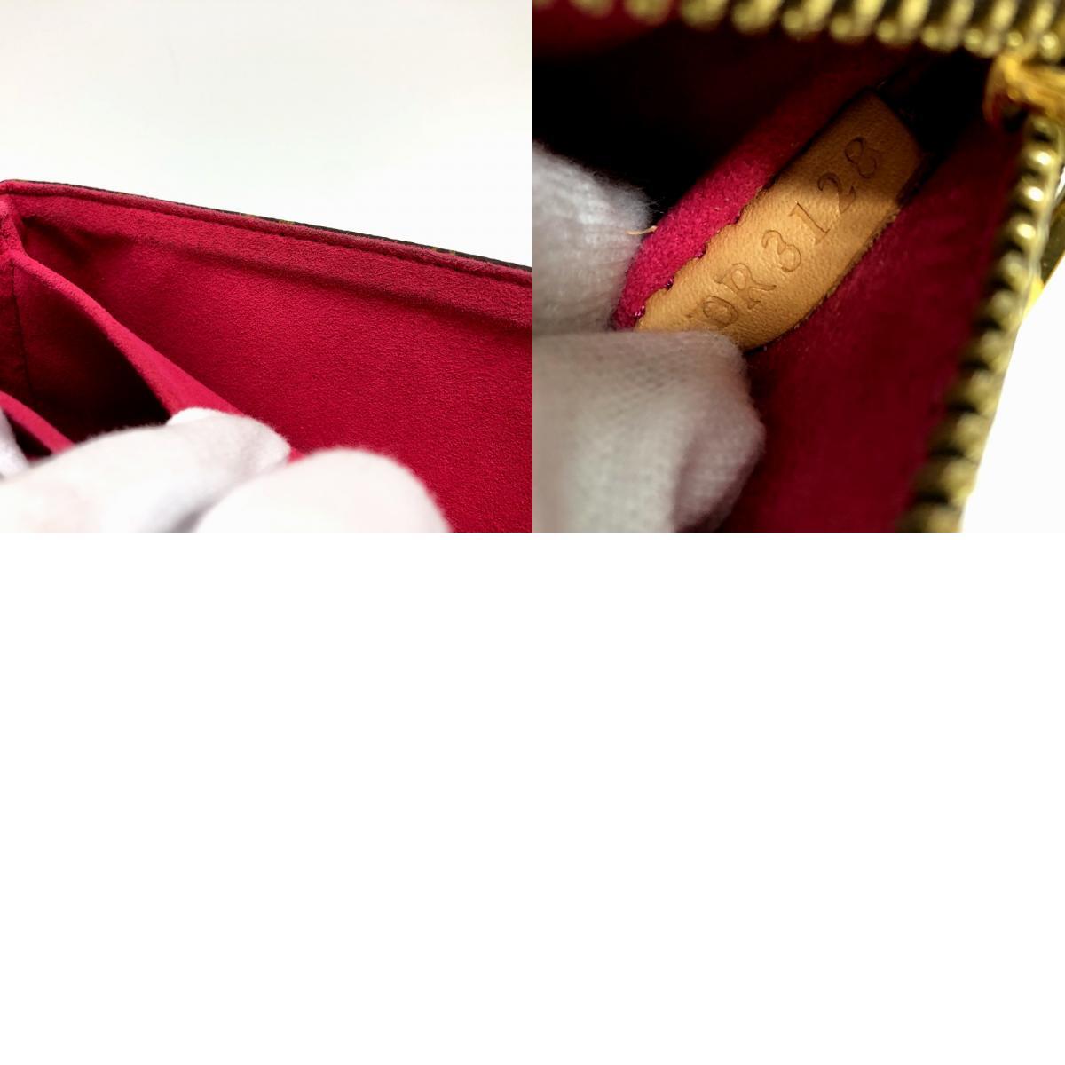 Louis Vuitton Pochette Métis MM Patches Edition, Monogram with Voguez Vuitton, LV and Heart Patches, 2018, view 10