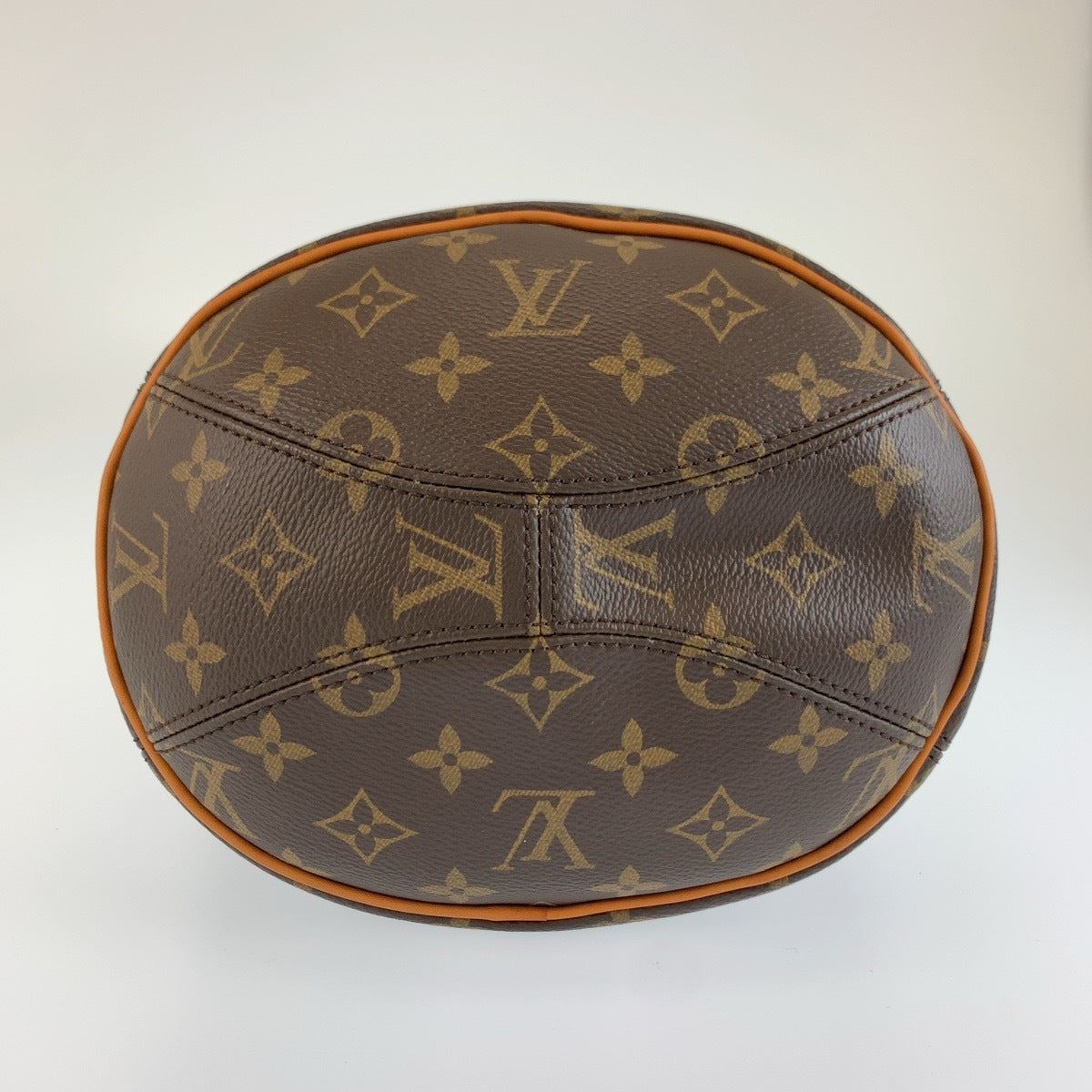 Louis Vuitton x Karl Lagerfeld Iconoclasts Punching Bag GM M40231, Monogram Canvas with Gold Chain Straps, view 5