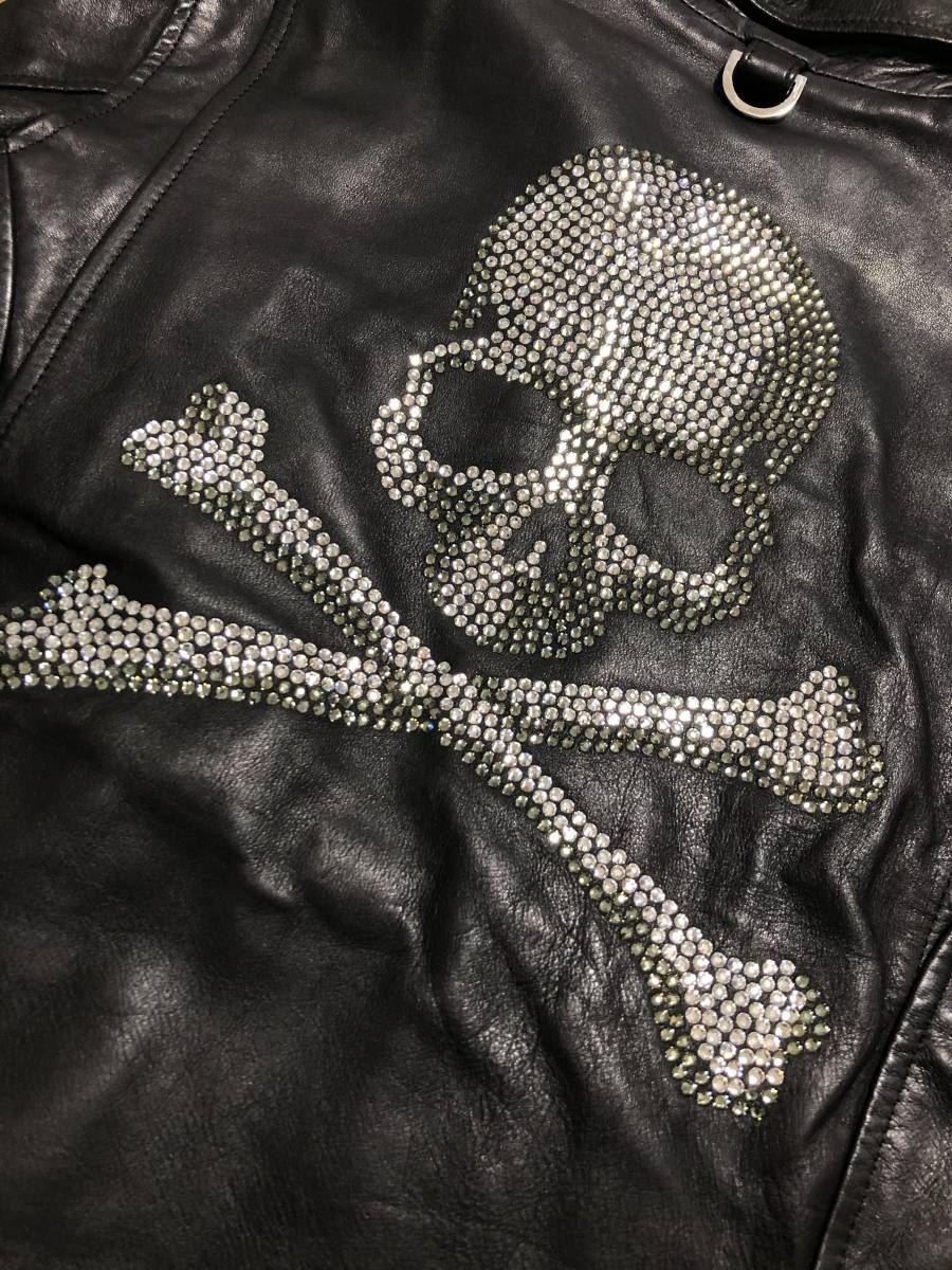 Mastermind Japan crystal skull horsehide single rider jacket, 2011 SS Radiance – crystal-studded skull and crossbones close-up