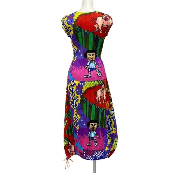Pleats Please Issey Miyake Pixel-Art Top and Skirt Set, Multicolour 8-Bit Print, Size 3, Toggle Hem, view 2