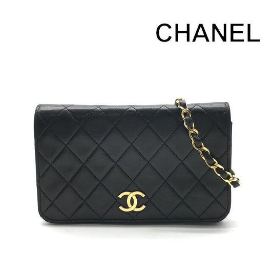 Chanel black lambskin Mini Matelassé 19 flap