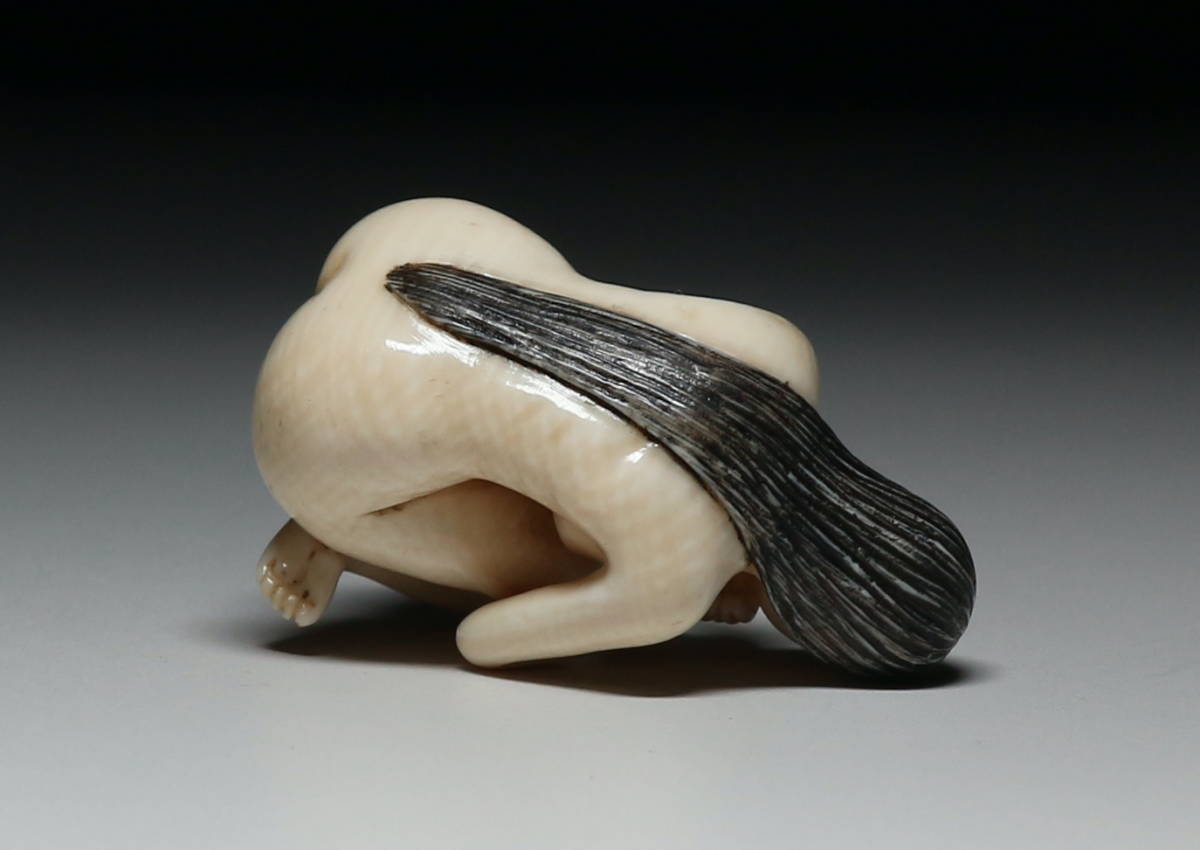 Japanese Erotic Ivory Netsuke Figure — Concealed Shunga Female Sculpture, Mammoth Tusk, Showa Period