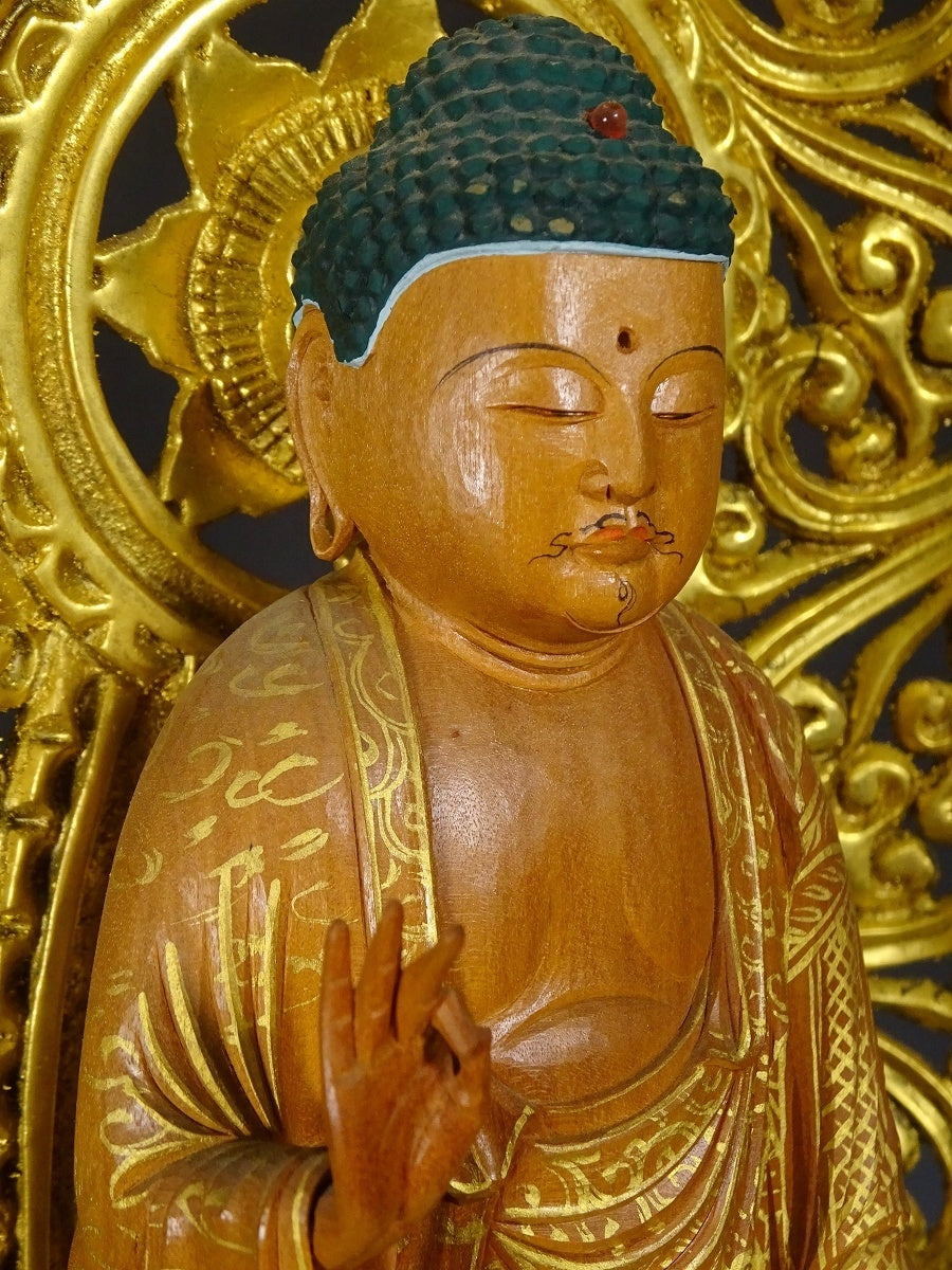 Jodo Shinshu Amida Triad (Standing Amida + Zendo Shonin + Hosen Shonin) — Carved Wood with Gilt Surfaces and Lotus Bases, Large Central Icon (47 cm) with Two 30 cm Attendants