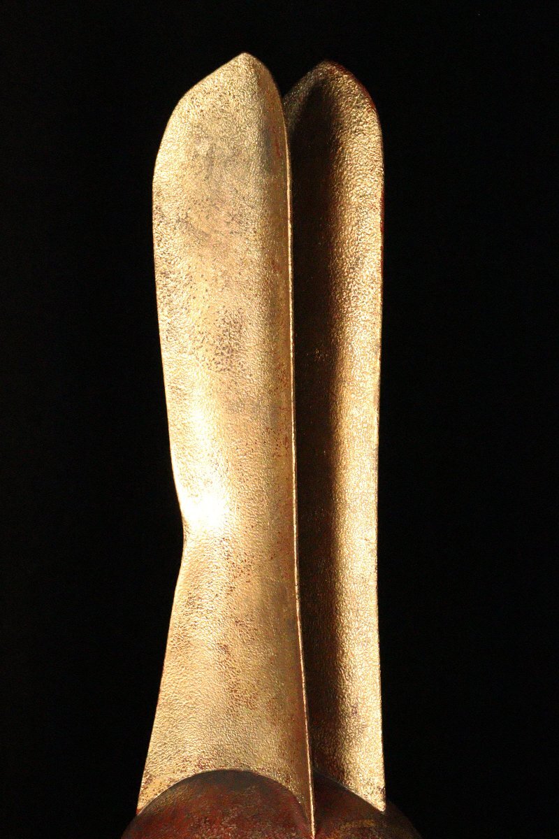 Kawari Kabuto Samurai Helmet — Tall Kuwagata Maedate with Gold Crest Motif (Edo-Style)