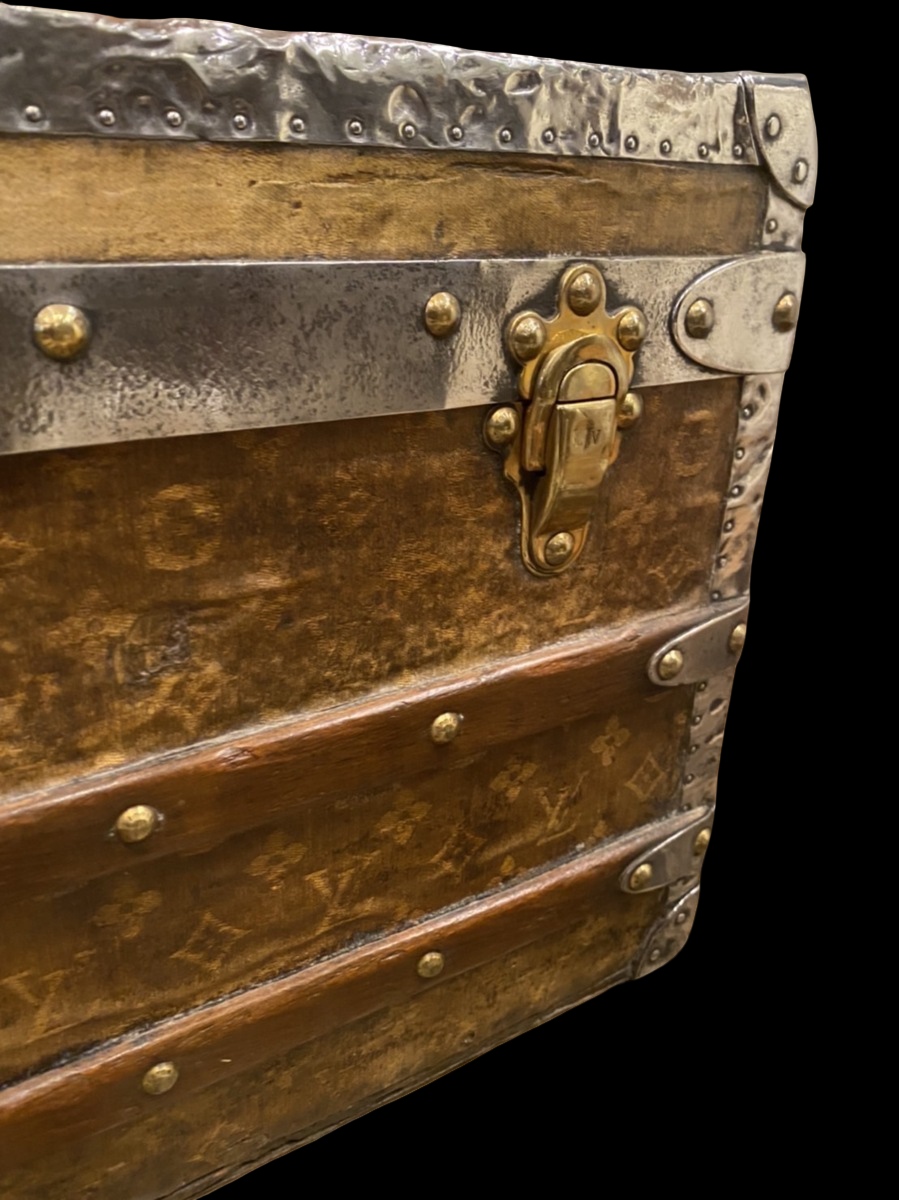 Louis Vuitton Monogram footlocker trunk, attributed 1896, view 2 of 10