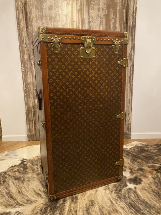 Louis Vuitton Monogram Wardrobe Trunk No. 160990, 1930s France, Fitted Drawers & Two-Level Tray, 115 cm