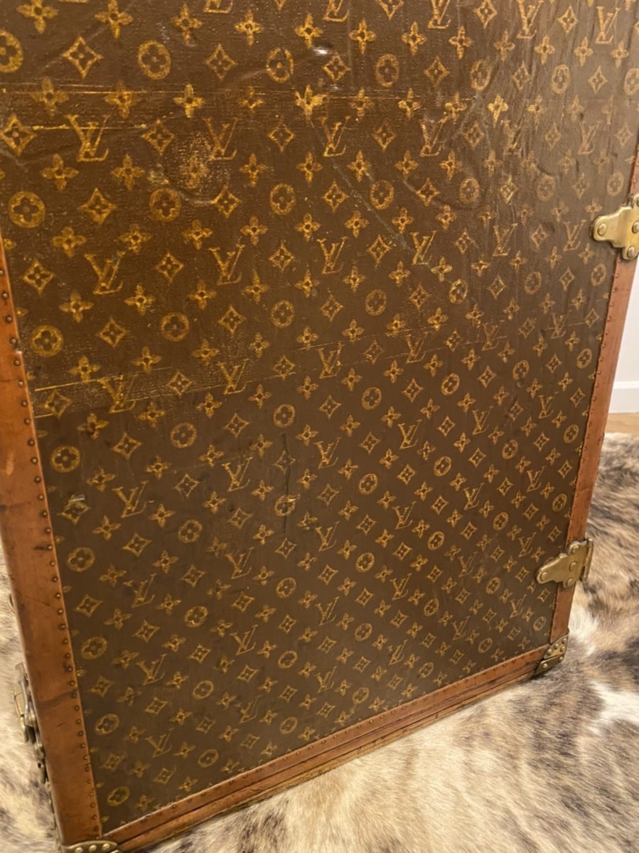 Louis Vuitton 1930s wardrobe trunk No. 160990, view 6 of 9