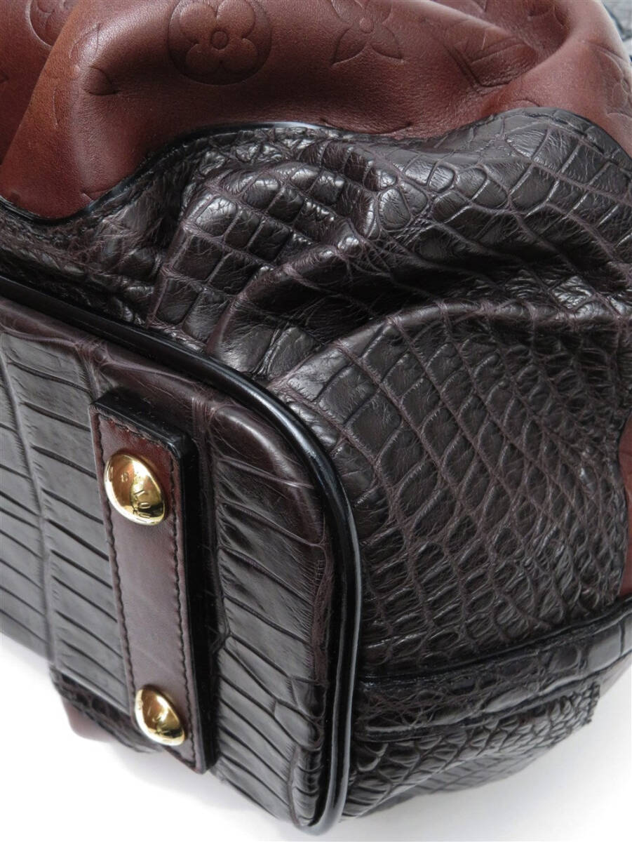 Louis Vuitton Les Extraordinaires City Steamer in moka and alligator, view 9 of 10