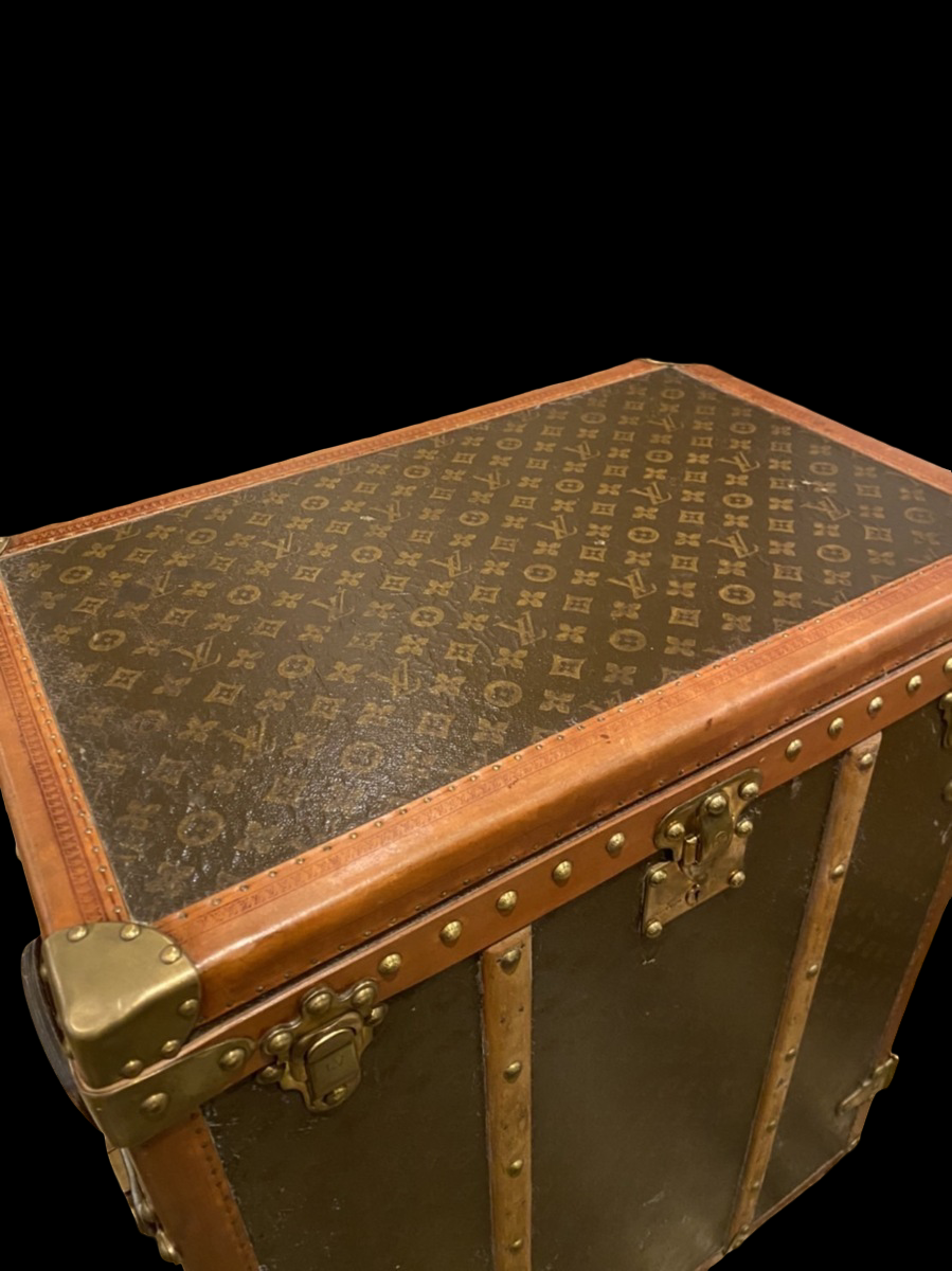 Louis Vuitton circa 1930 Monogram dresser trunk, view 4 of 10